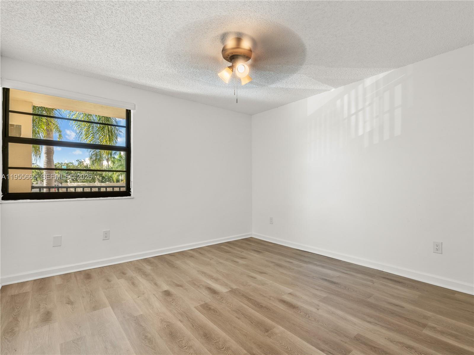 7547 Fairfax Dr # 210