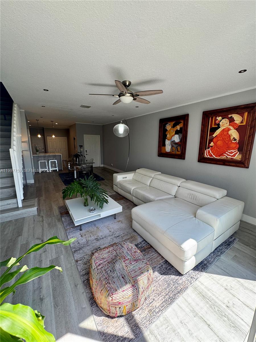 2469 Cordoba Bnd # 2469