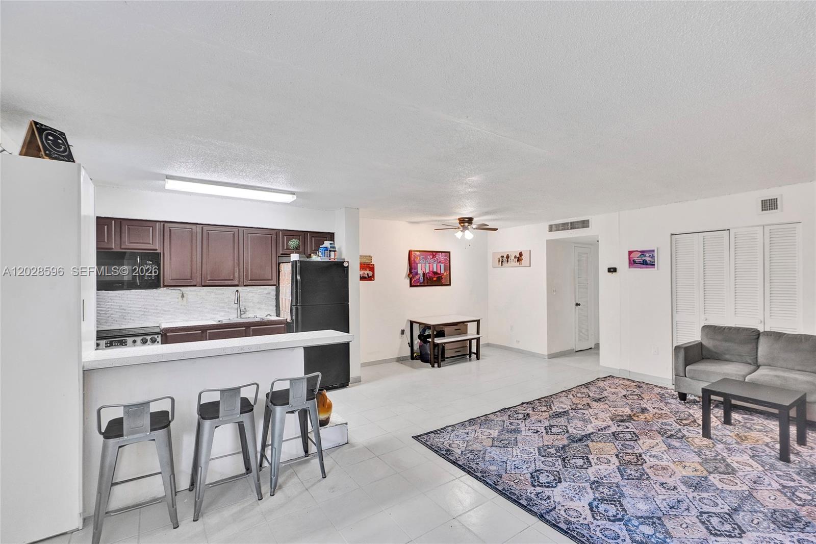 7133 Bay Dr # 305