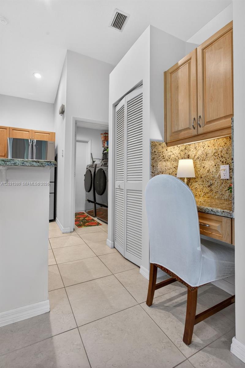 370 Carrington Dr