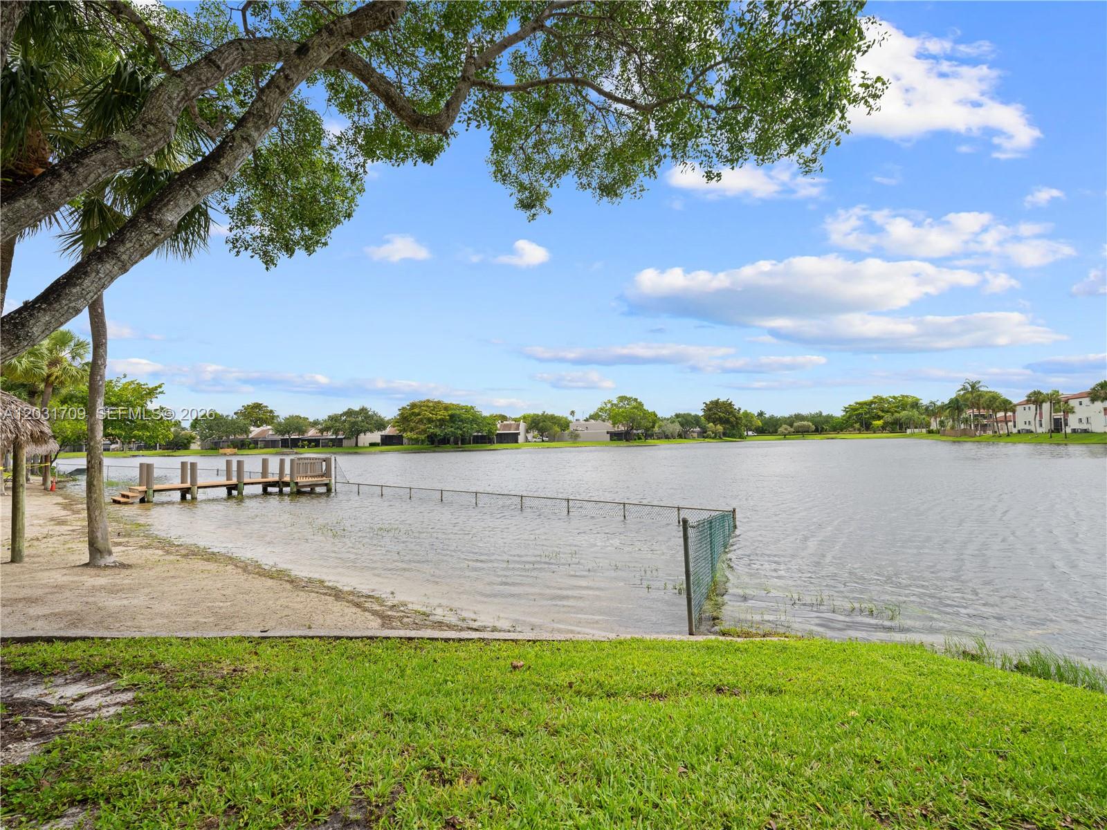 901 Colony Point Cir # 112