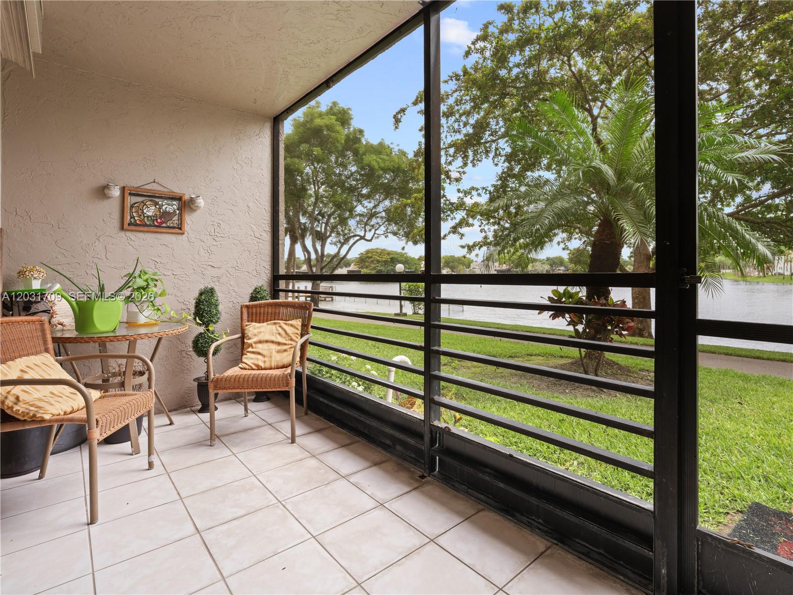 901 Colony Point Cir # 112