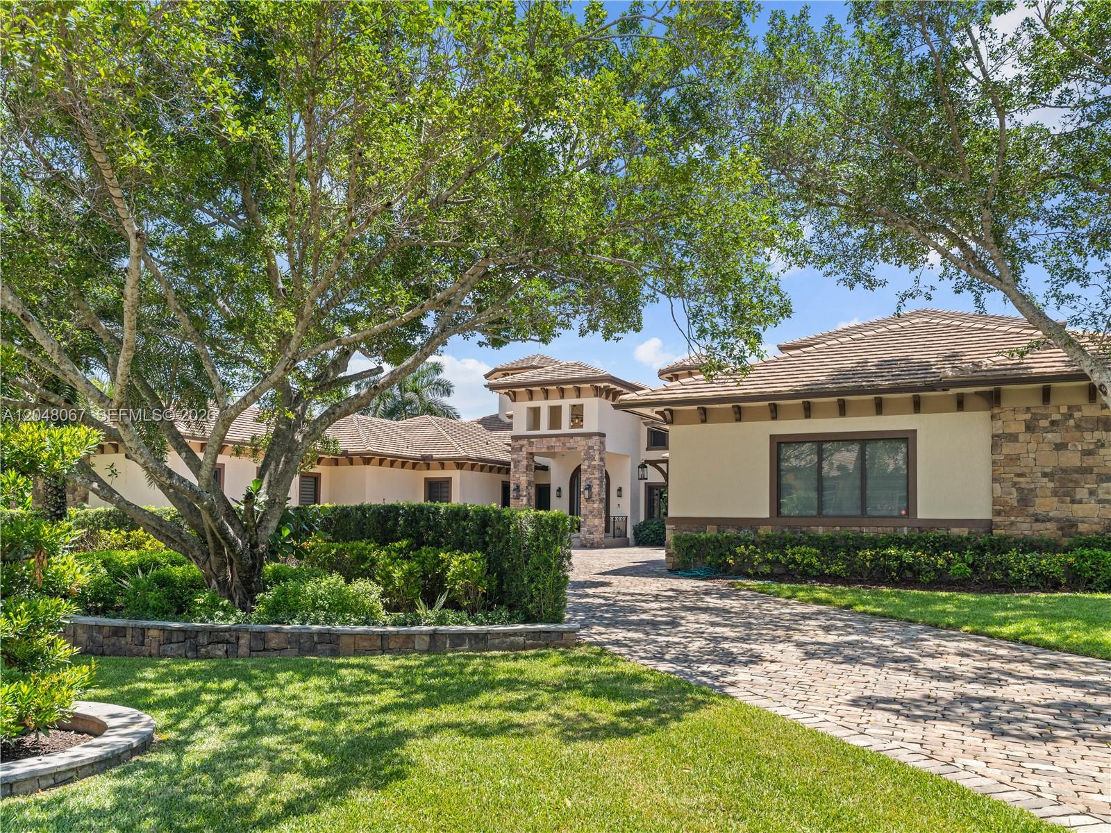 3724 Pine Lake Dr
