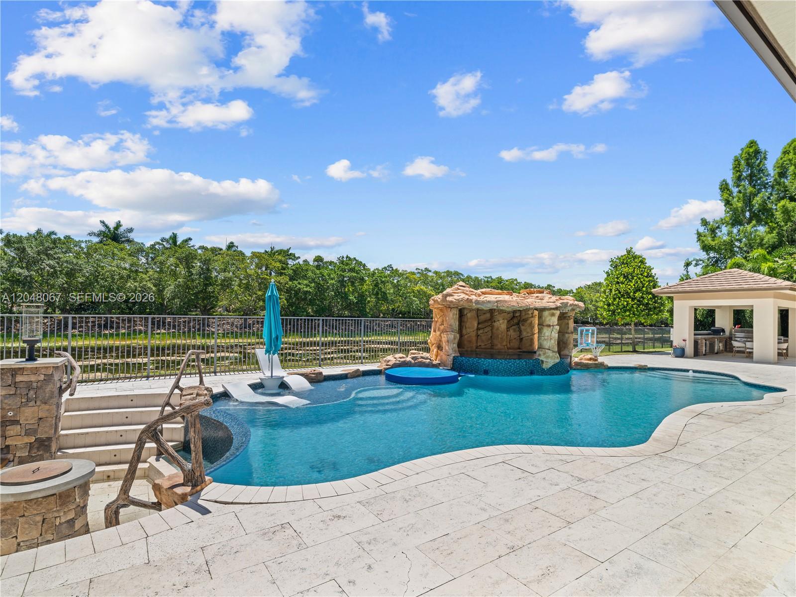 3724 Pine Lake Dr