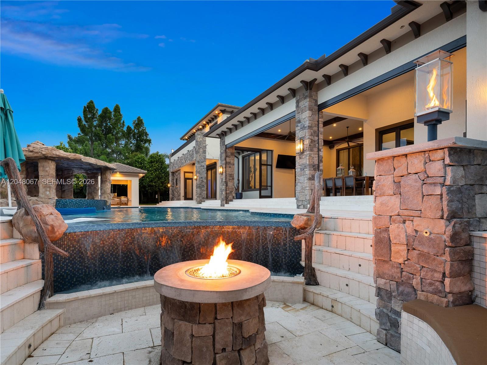 3724 Pine Lake Dr