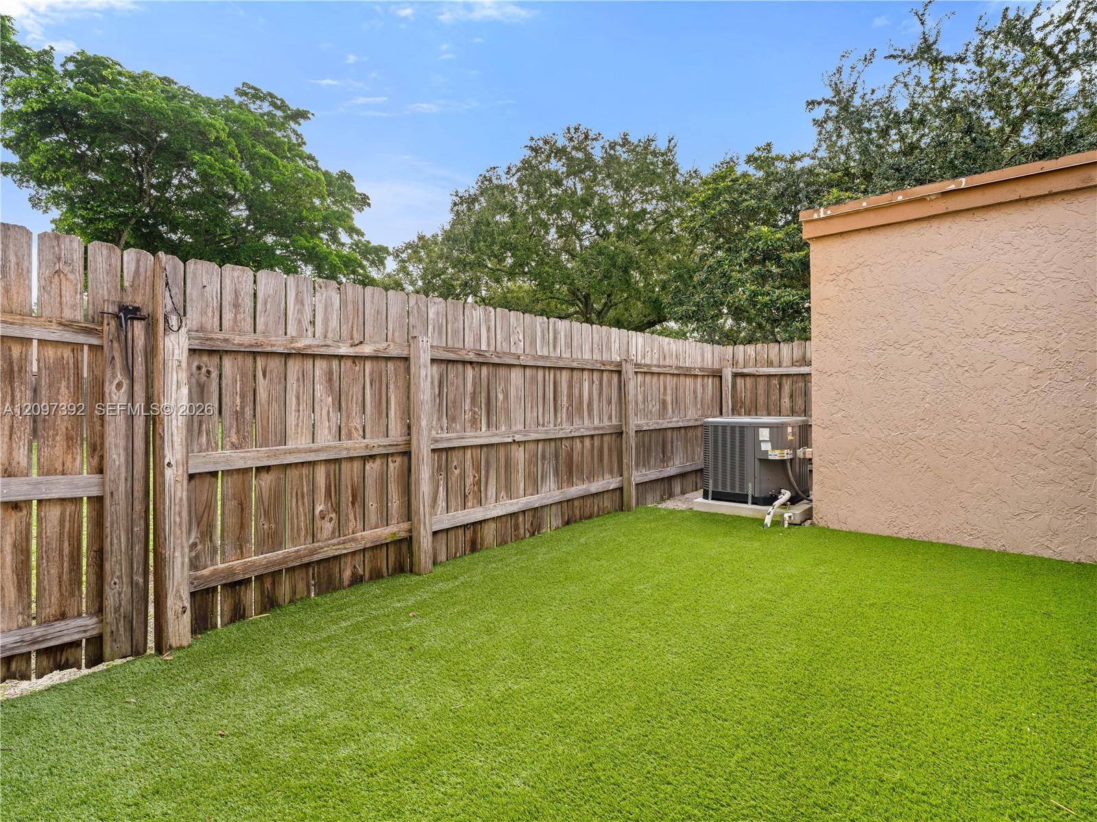 16 Chestnut Cir