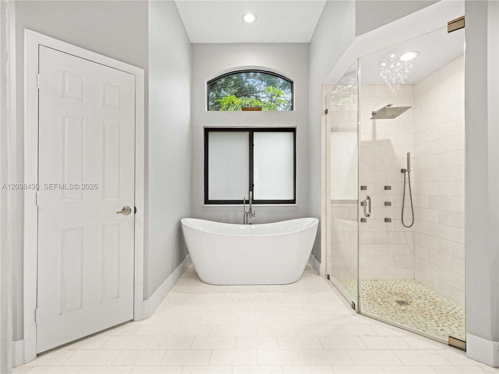 10938 Nashville Dr