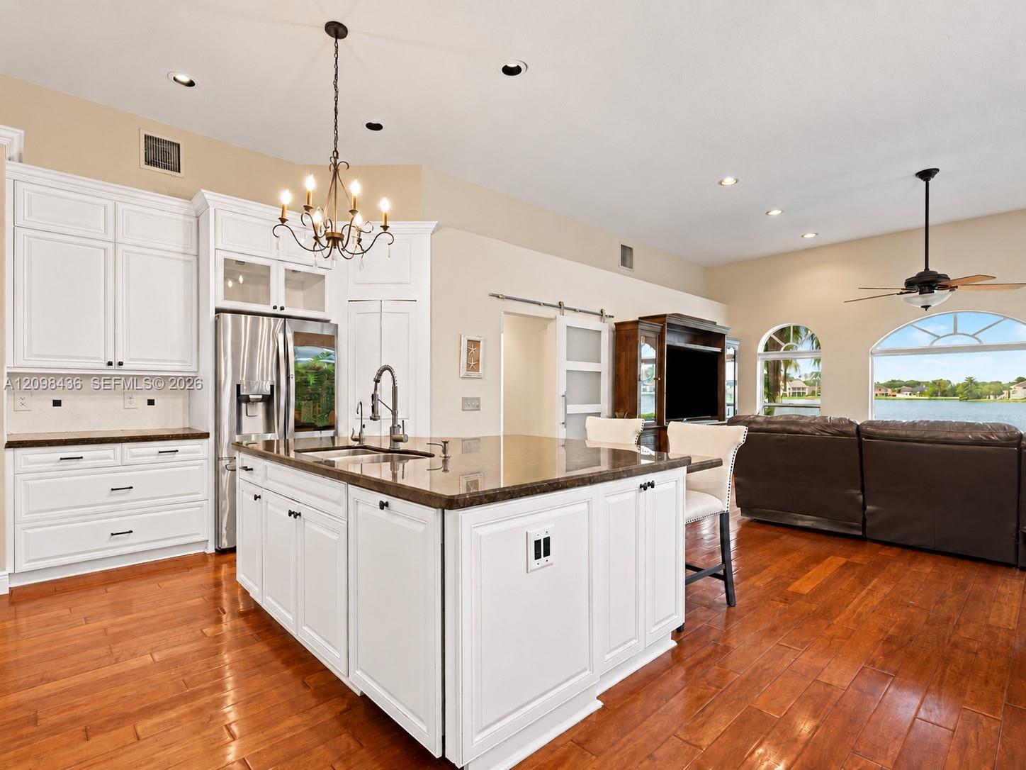 10938 Nashville Dr