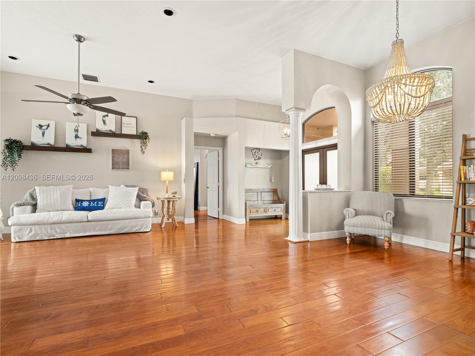 10938 Nashville Dr
