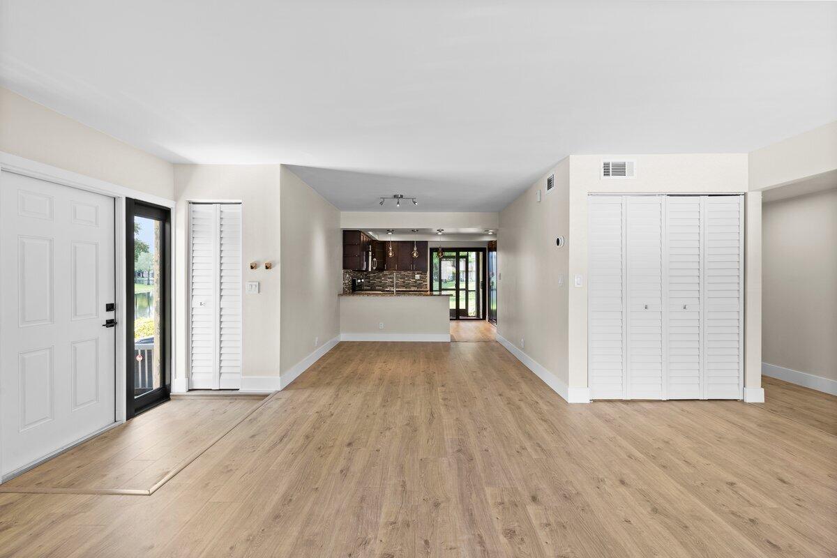 28 Wimbledon Lake Drive # 222