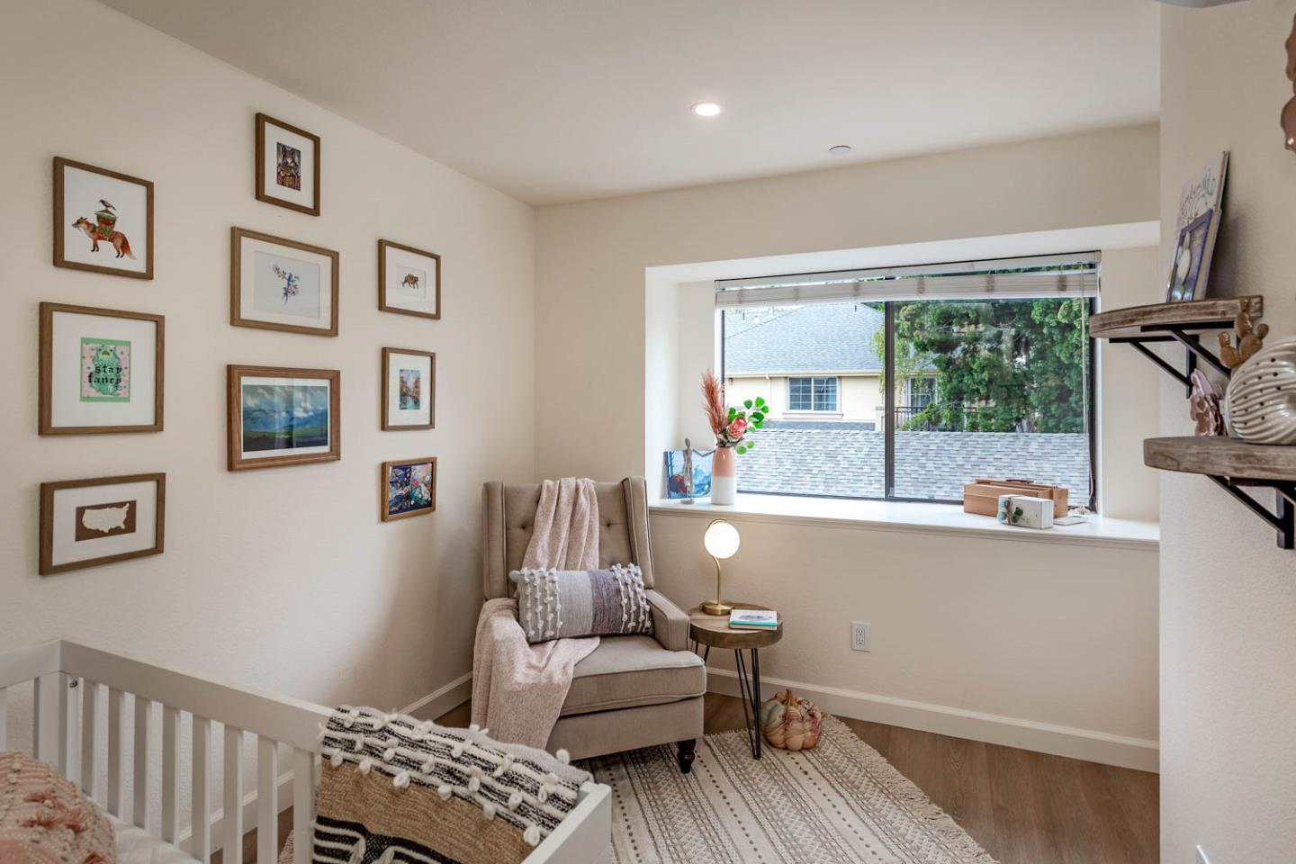 457 Sierra Vista AVE 11
