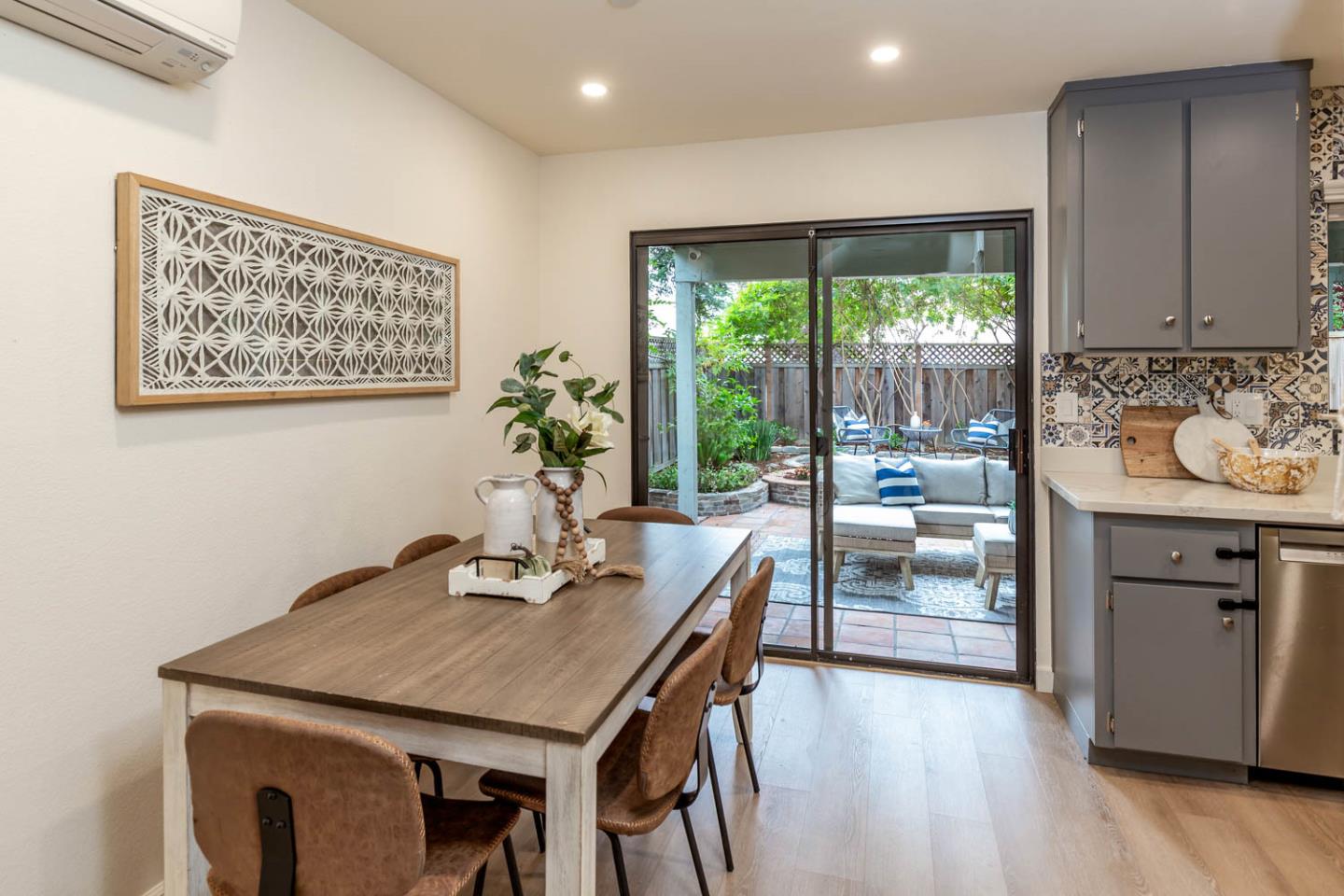 457 Sierra Vista AVE 11