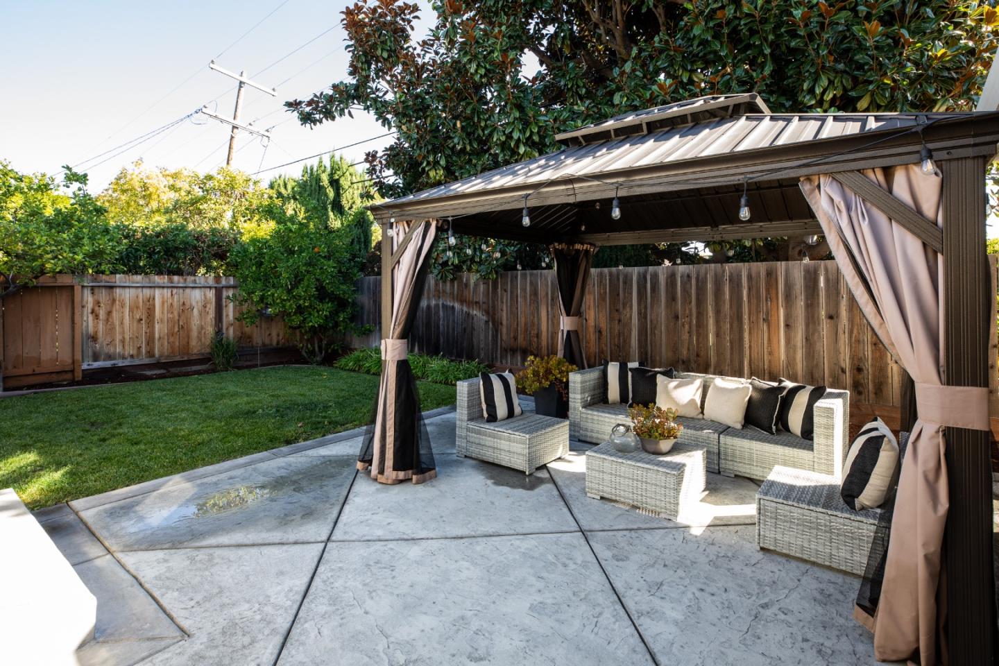 1668 Goldfinch Way