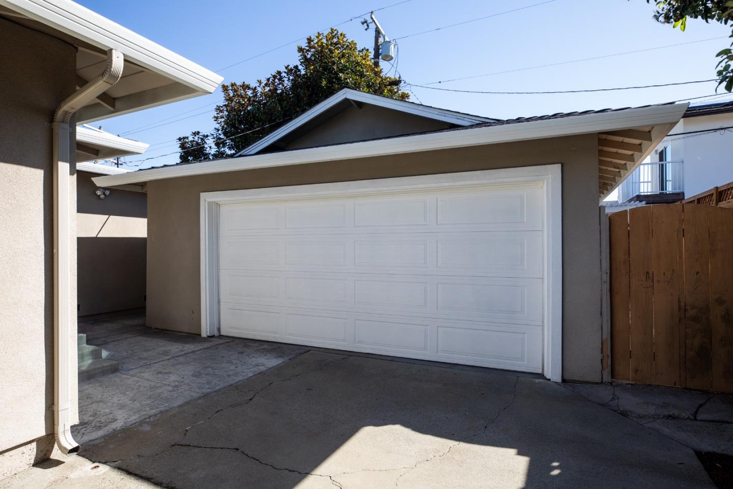 1668 Goldfinch Way