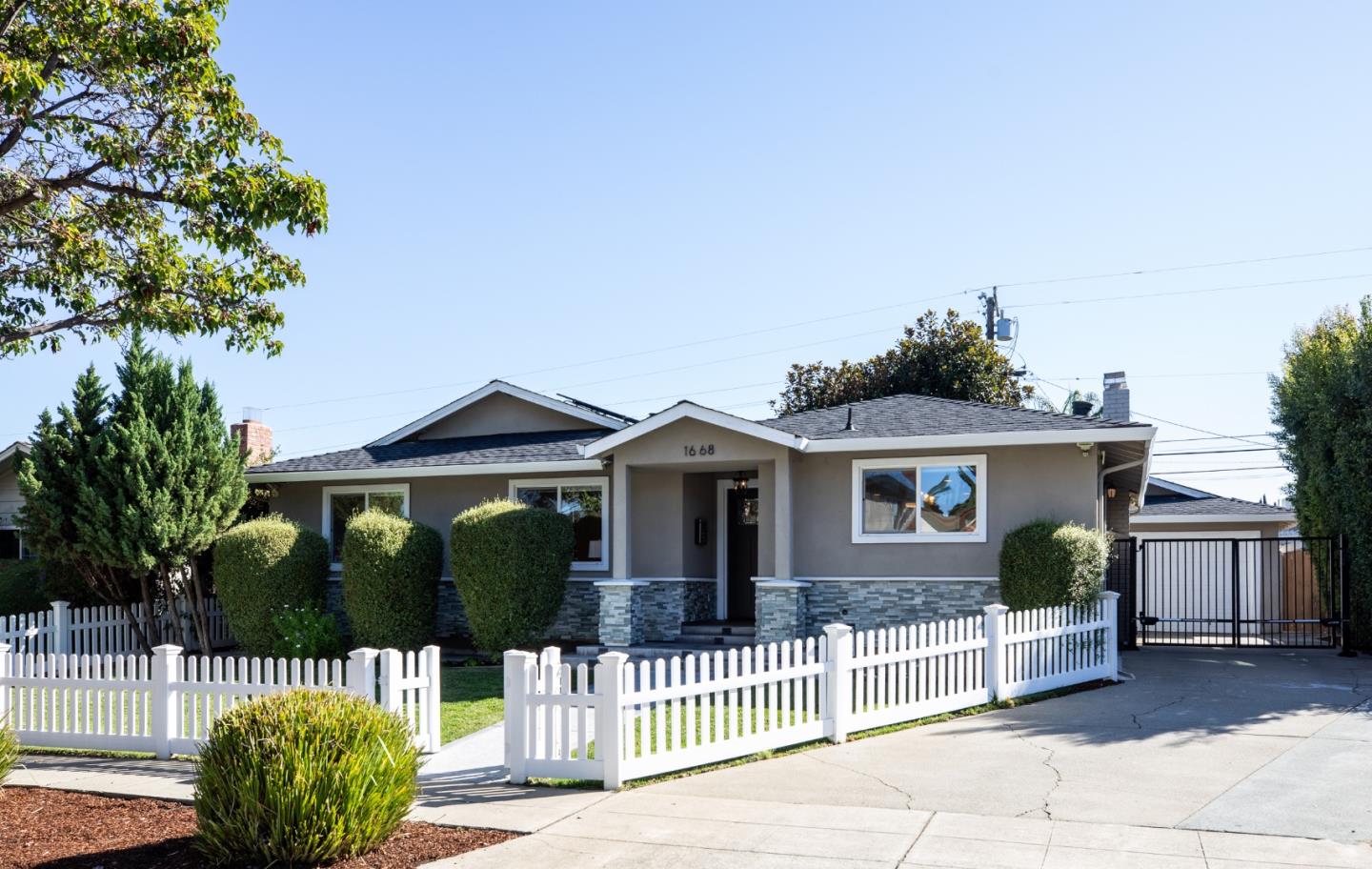 1668 Goldfinch Way