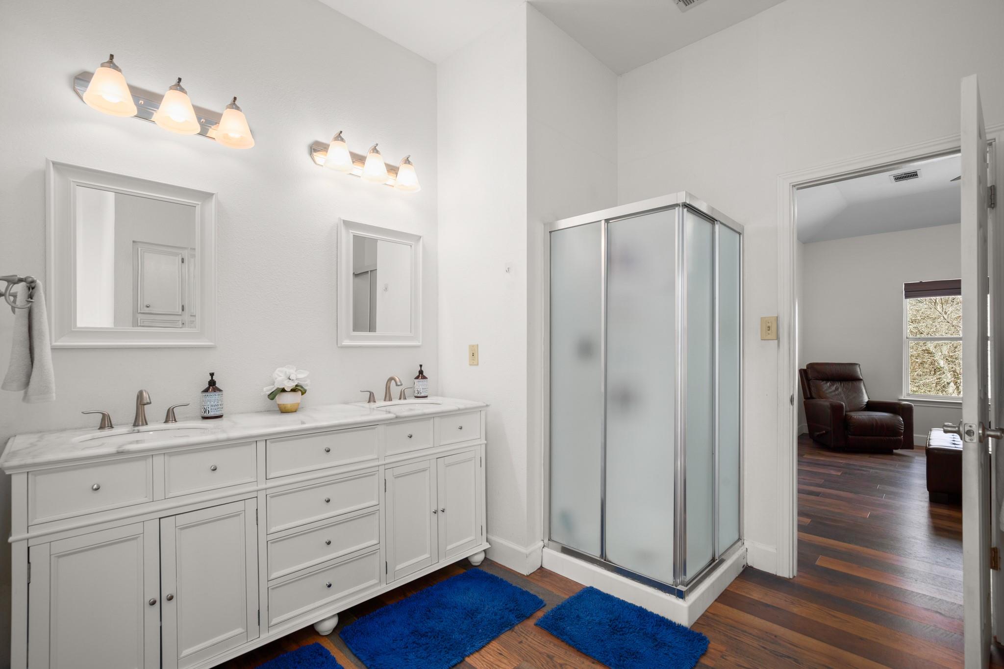 6002 Rain Creek PKWY