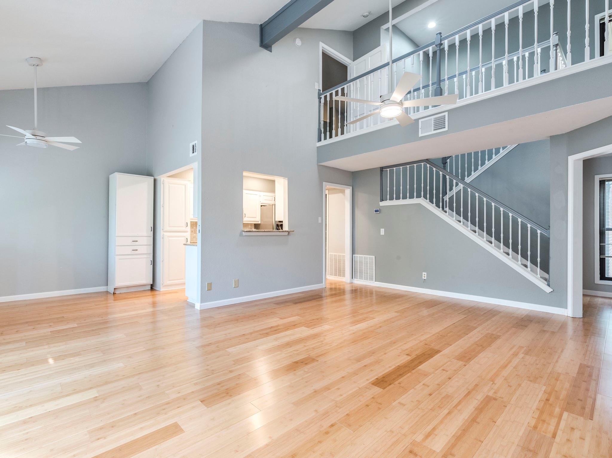 3214 Foster LN