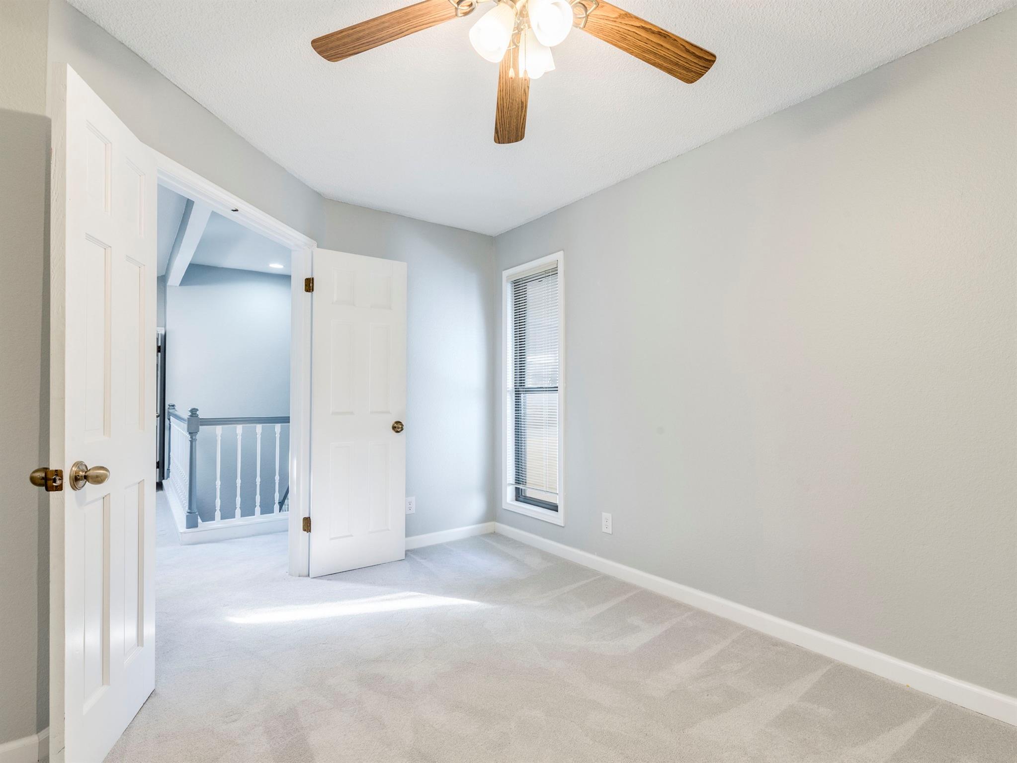 3214 Foster LN