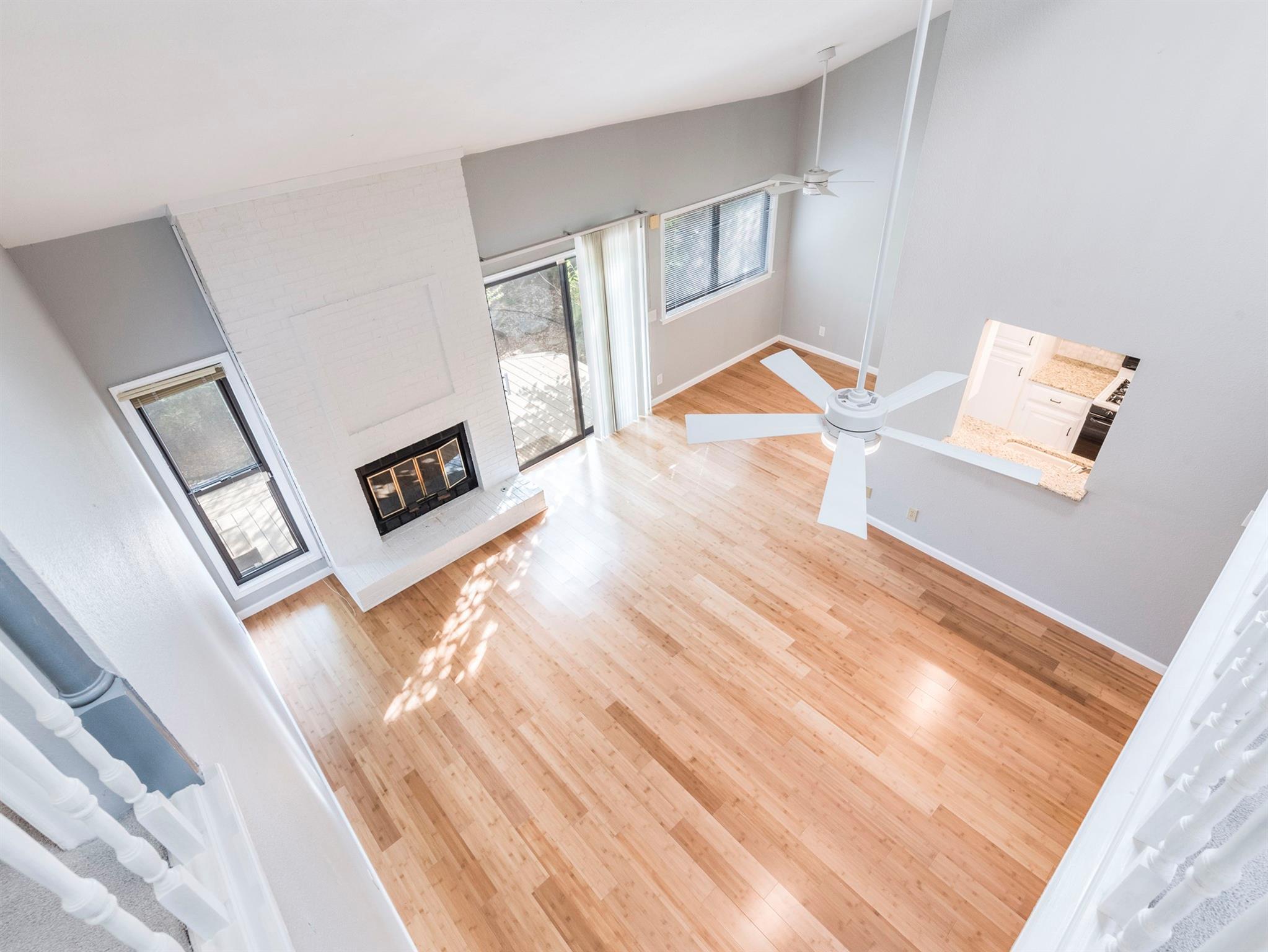 3214 Foster LN