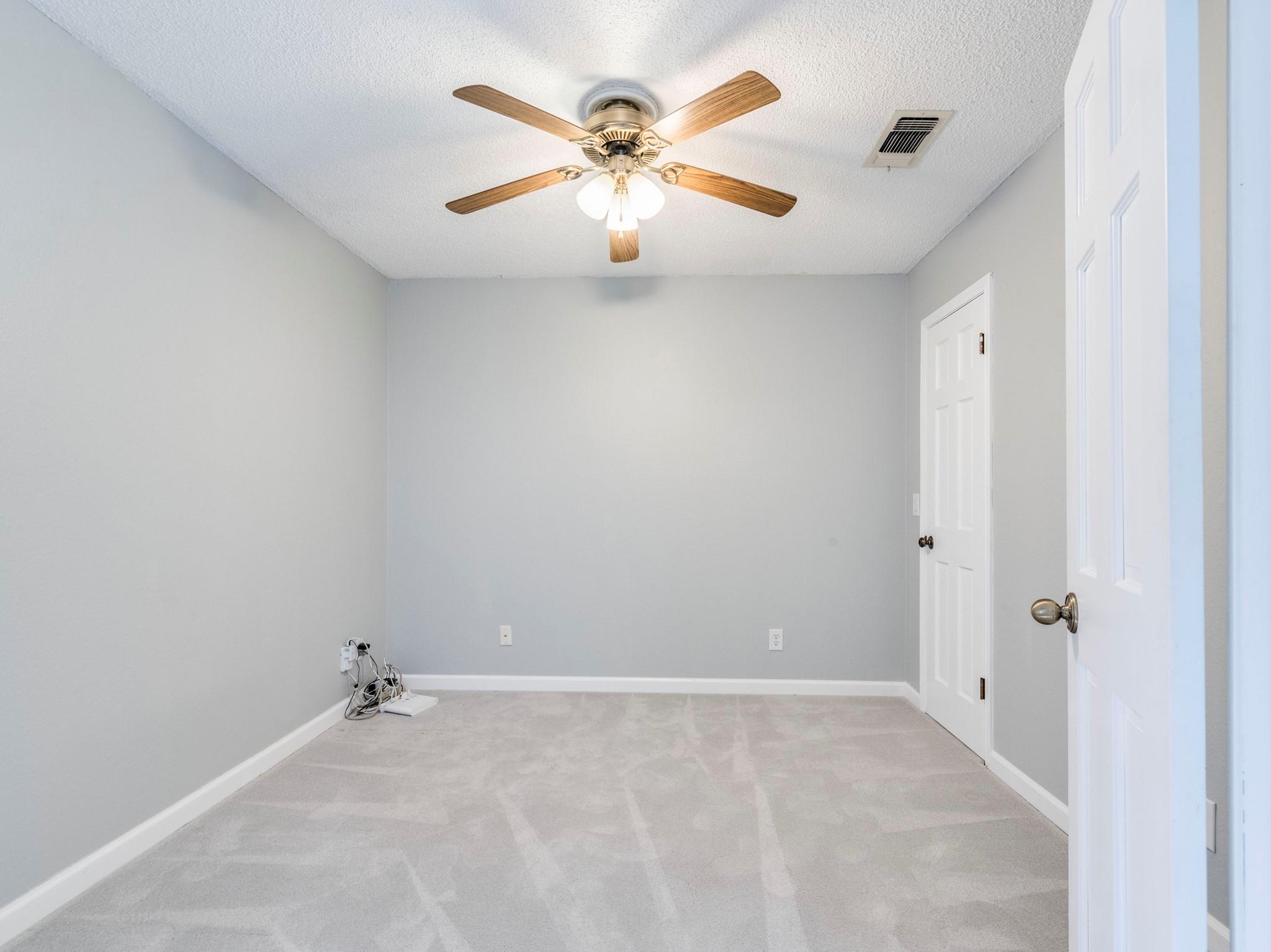 3214 Foster LN