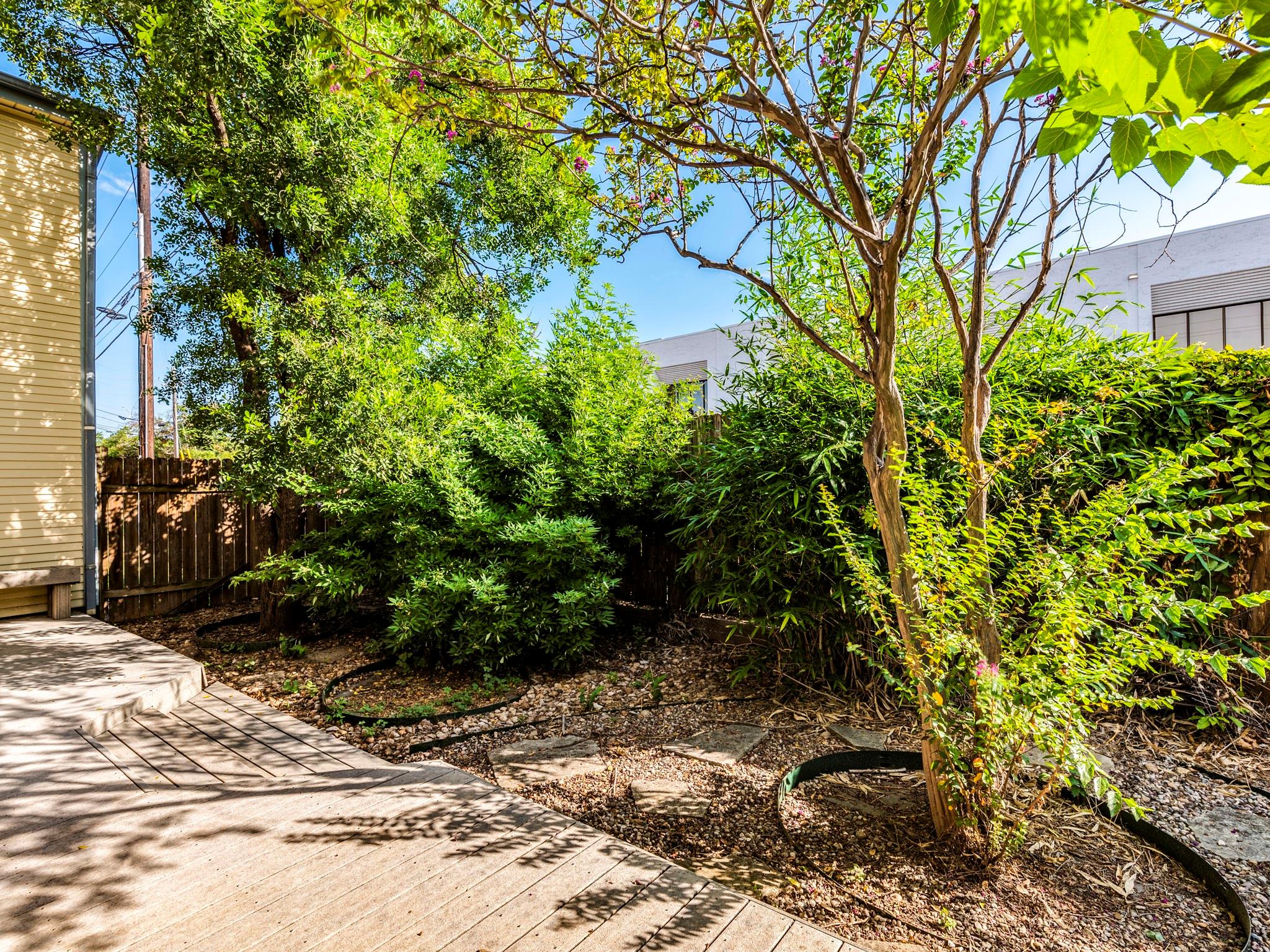 3214 Foster LN