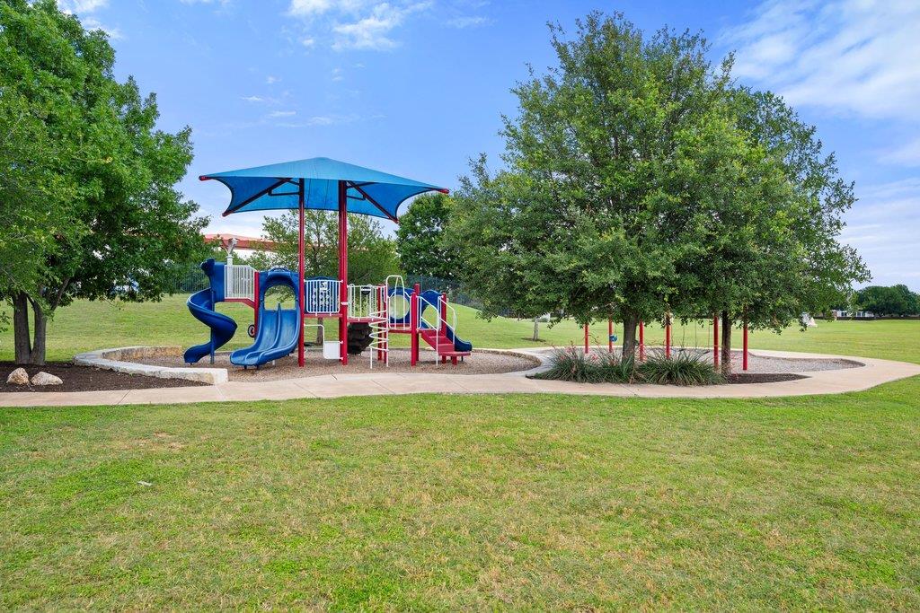 2120 Peoria DR