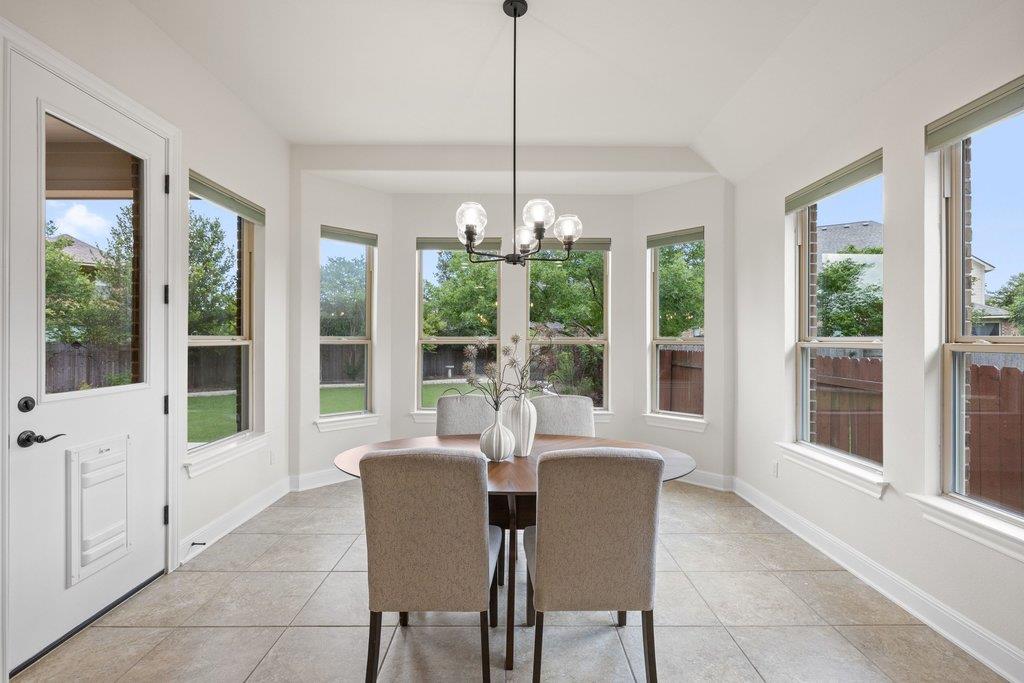 2120 Peoria DR