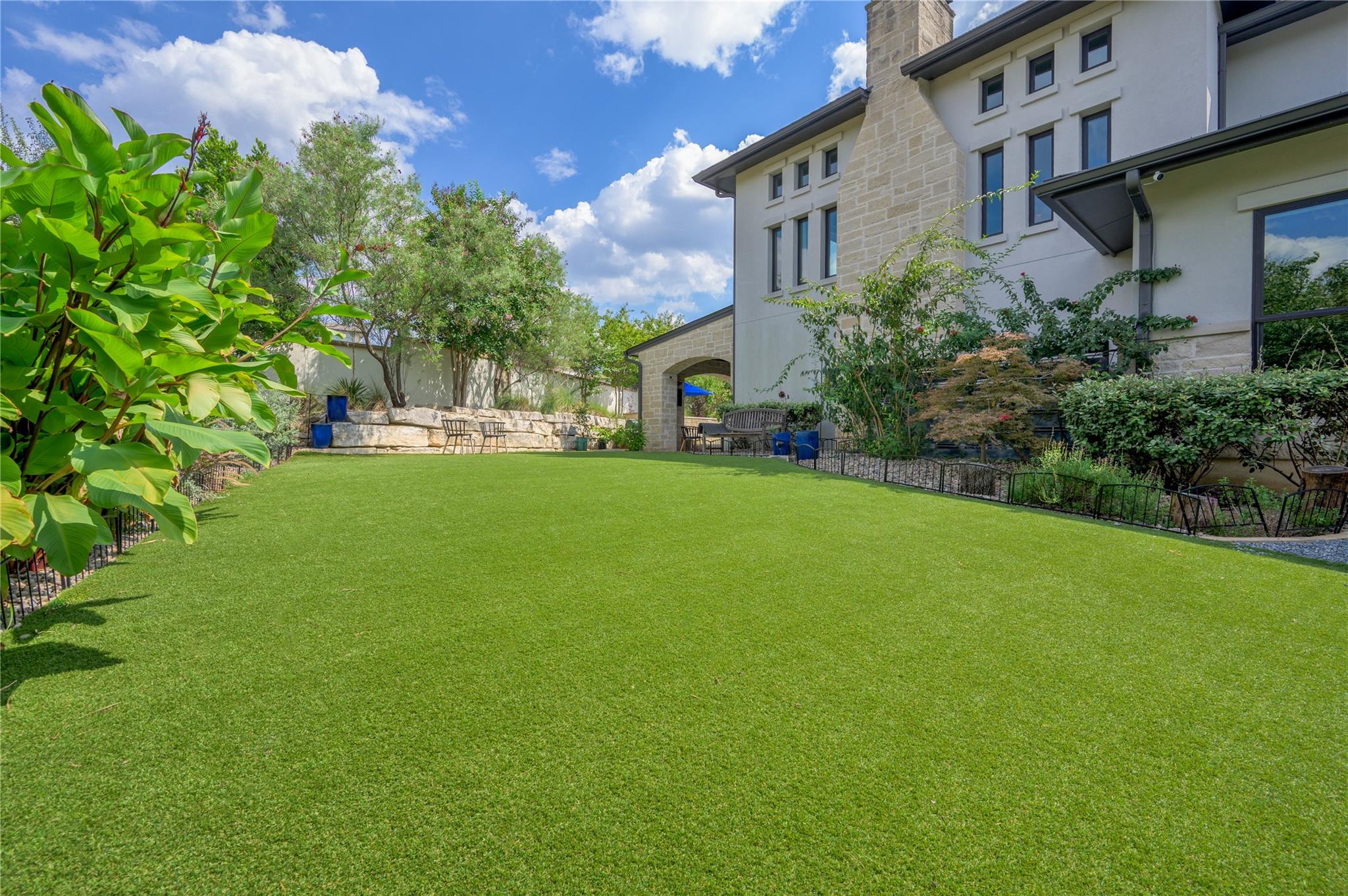 109 Bella Colinas DR
