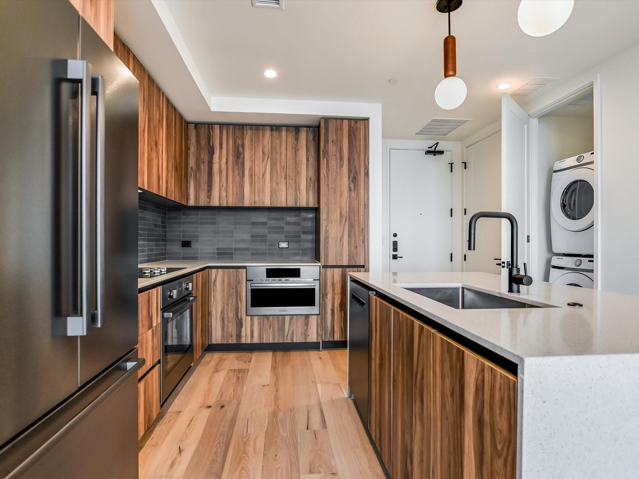84 East Ave # 2102