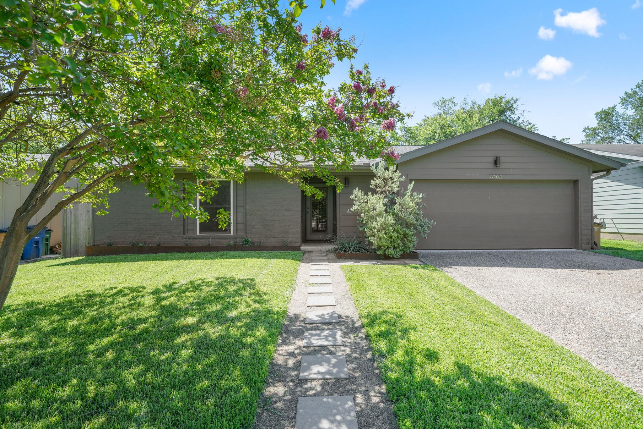 8503 Cornwall DR