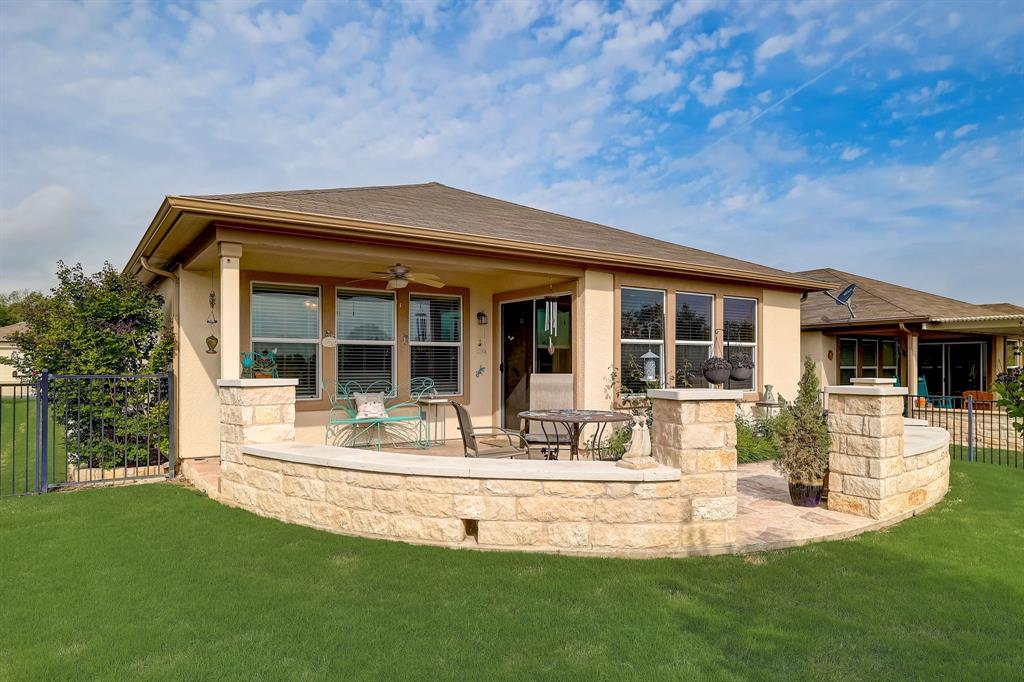 518 Salt Creek LN