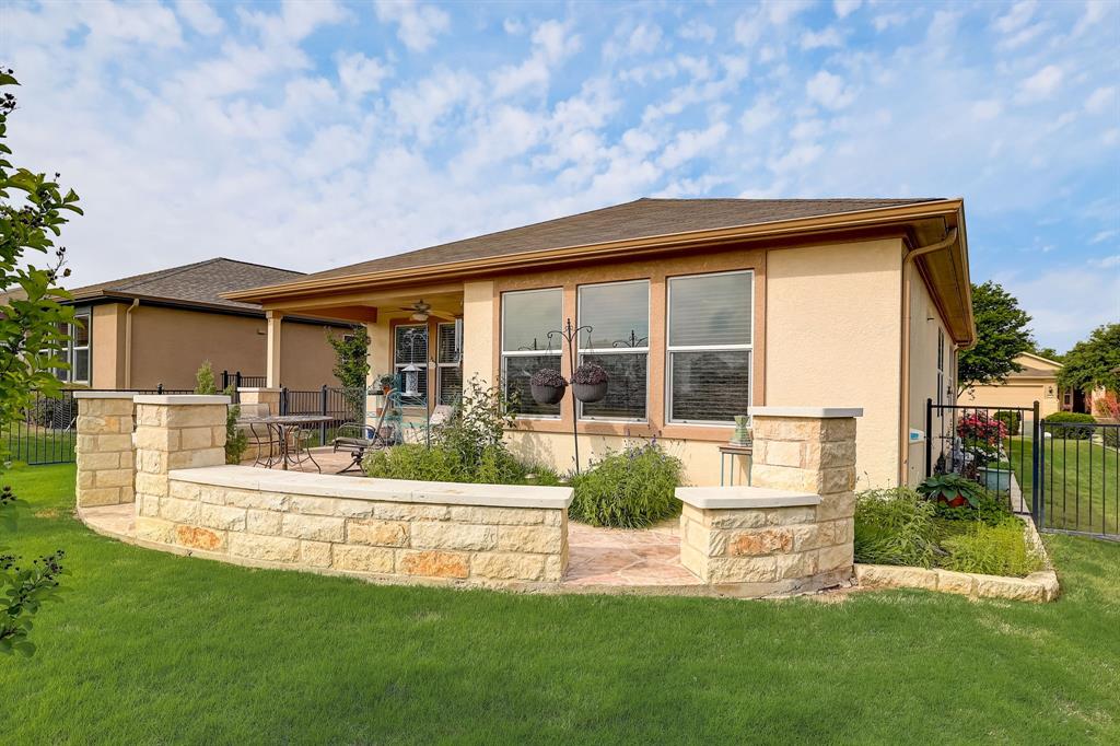 518 Salt Creek LN
