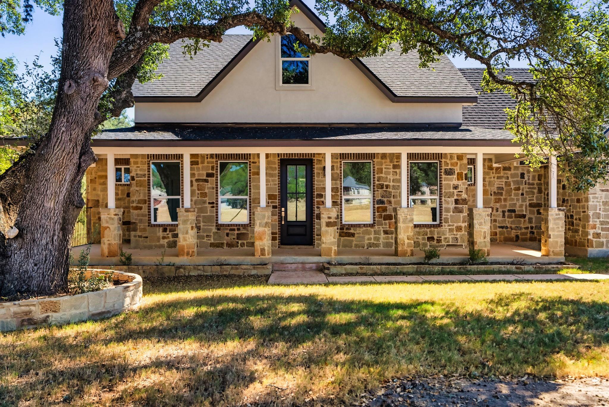 310 Shayla LN