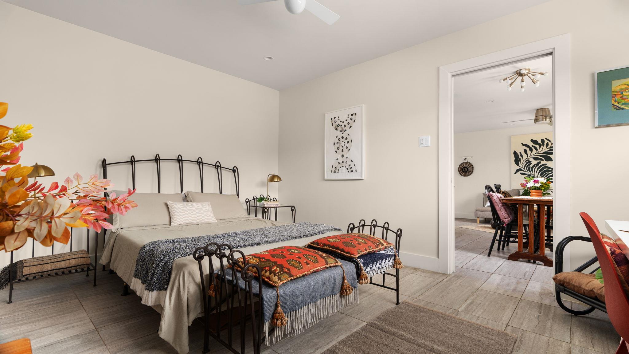 1208 Enfield RD # 204