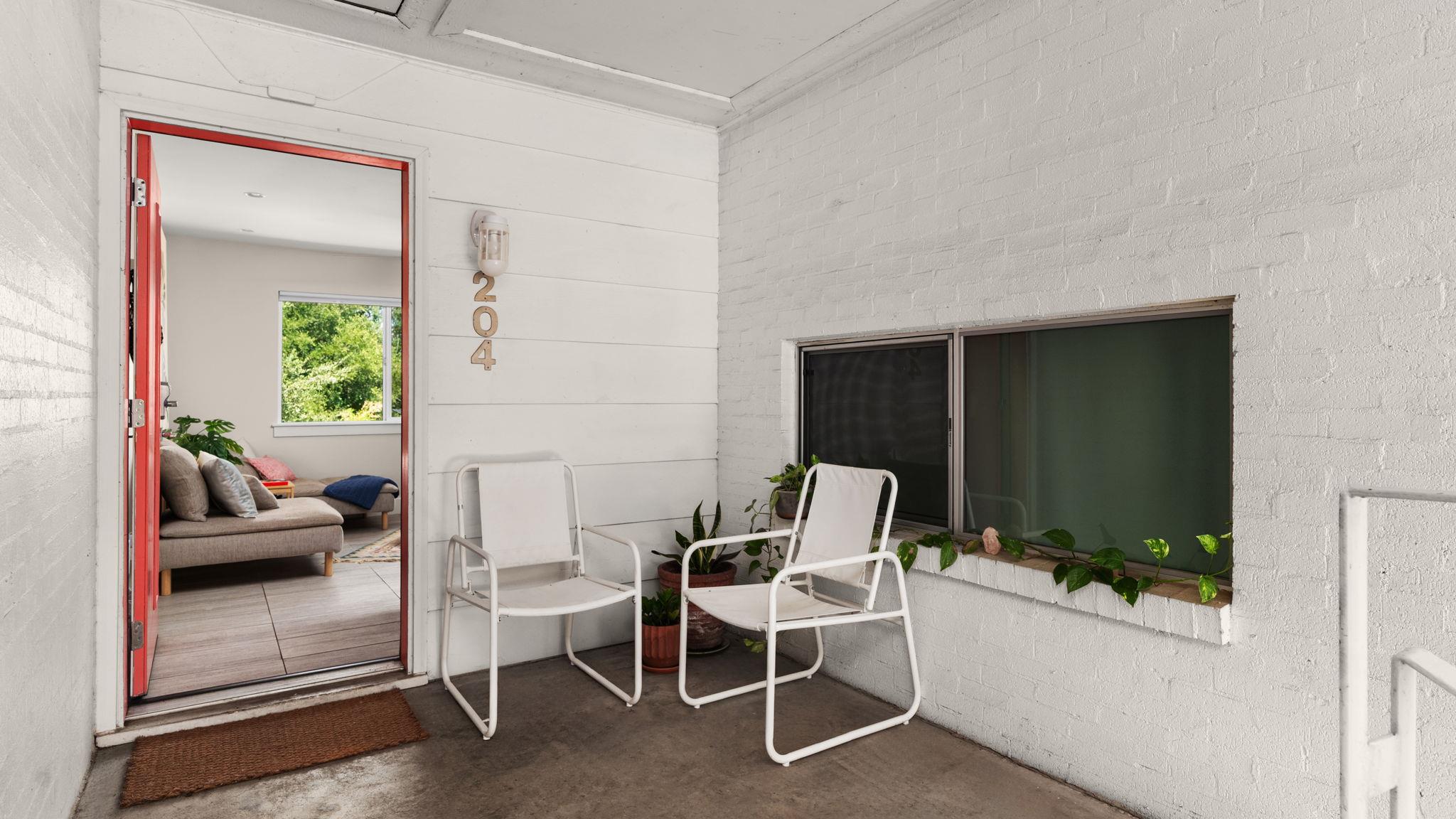 1208 Enfield RD # 204