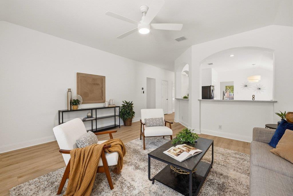 1505 Augusta Bend DR