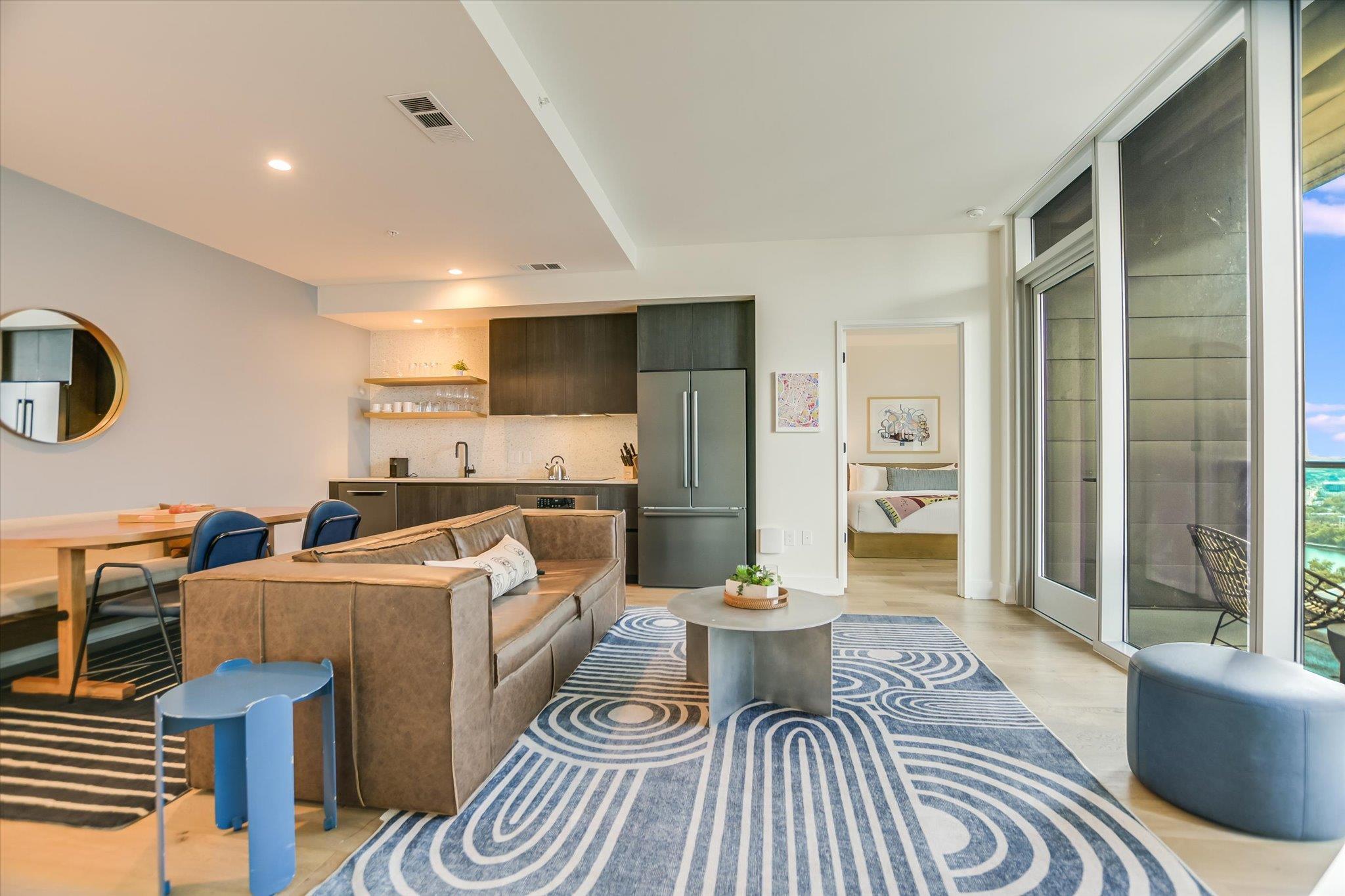 48 East Ave # 3209