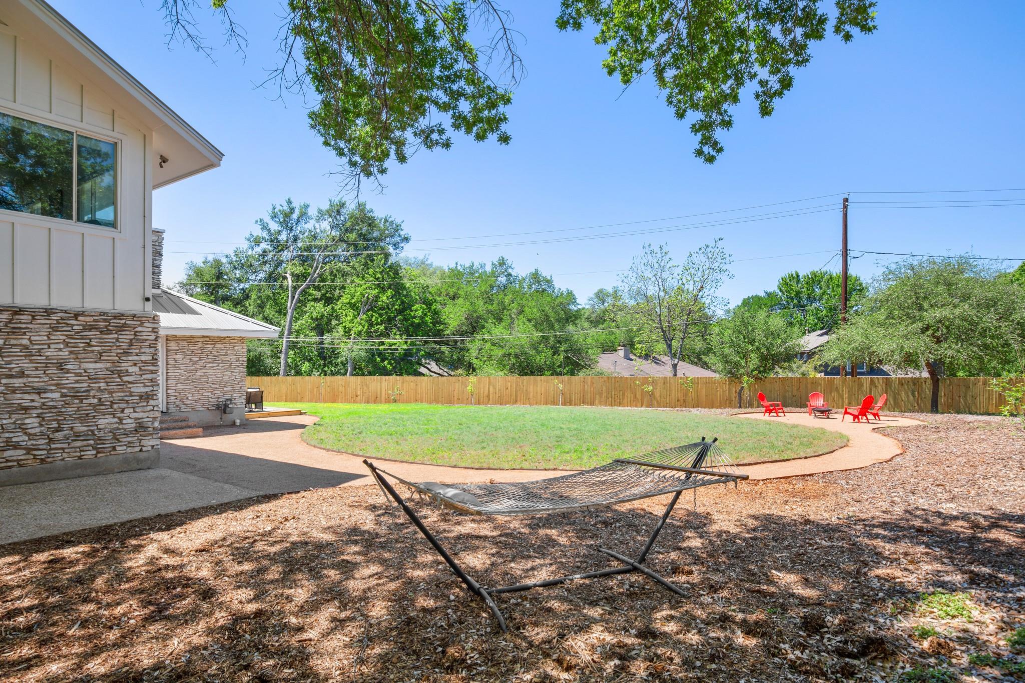 5604 Penick DR