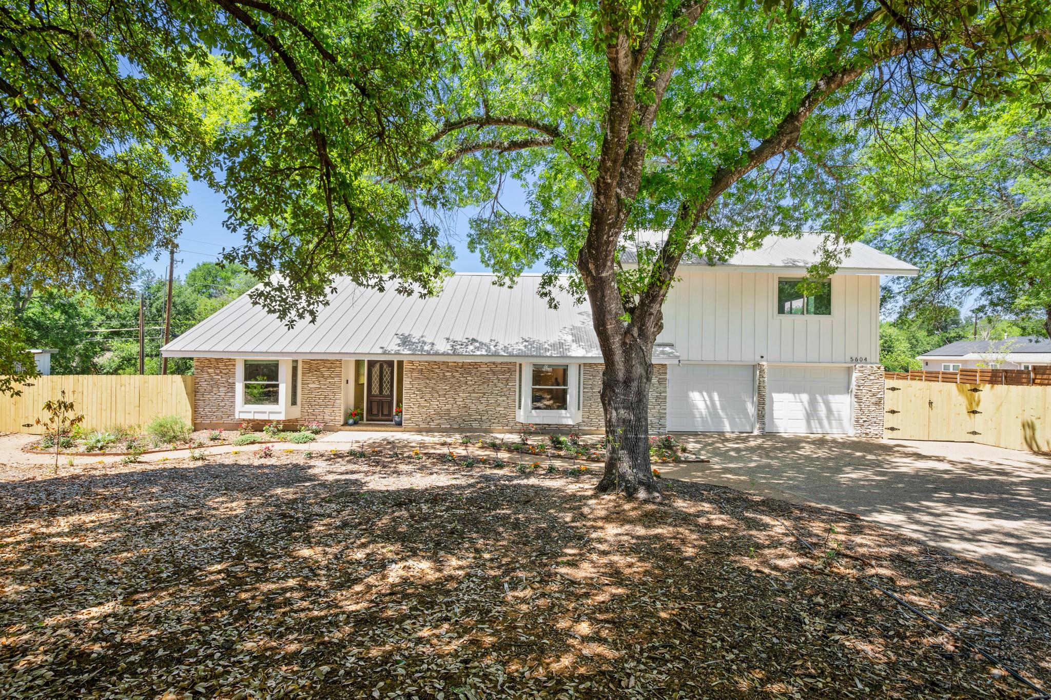 5604 Penick DR