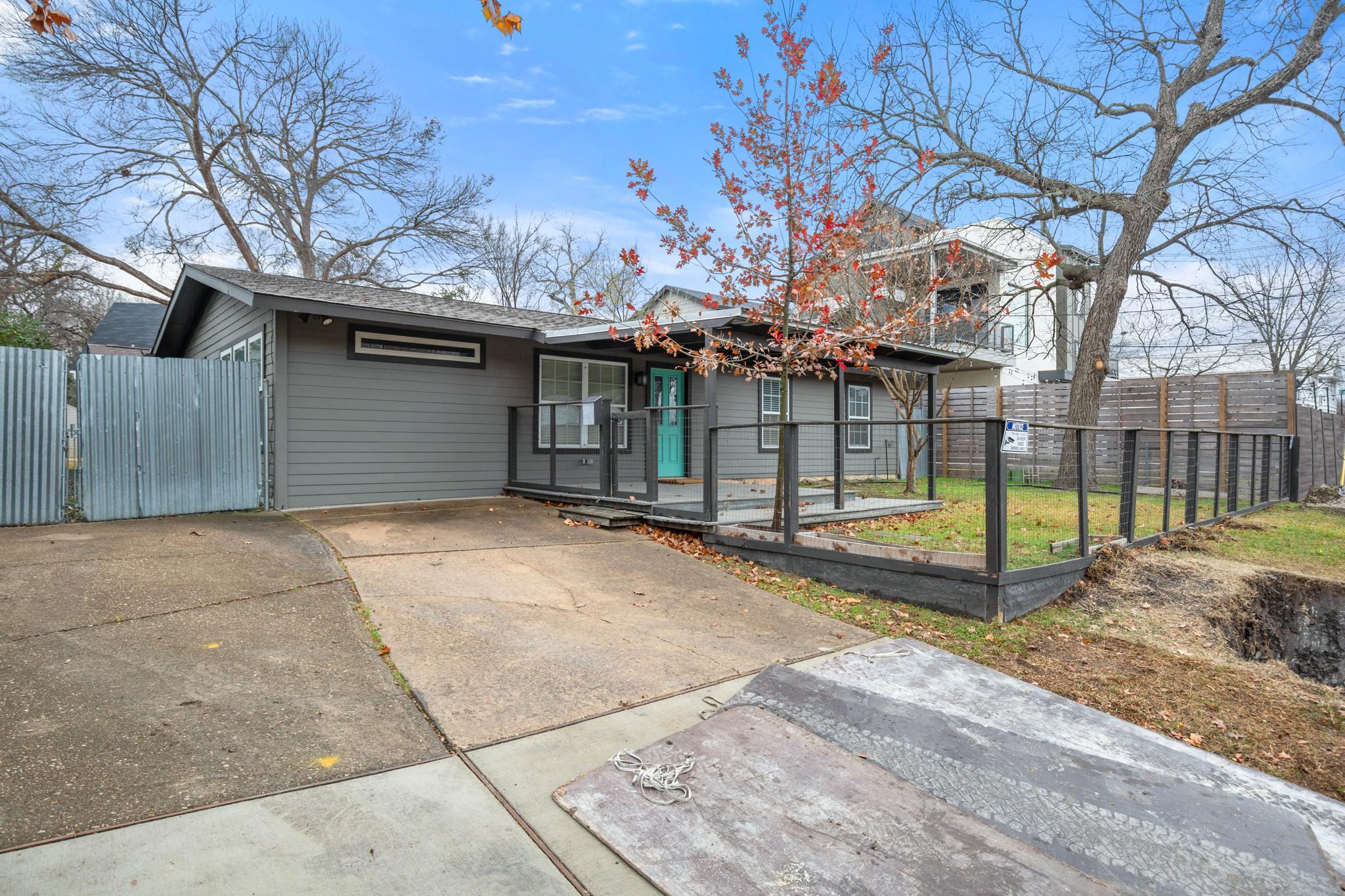 3307 Garden Villa LN