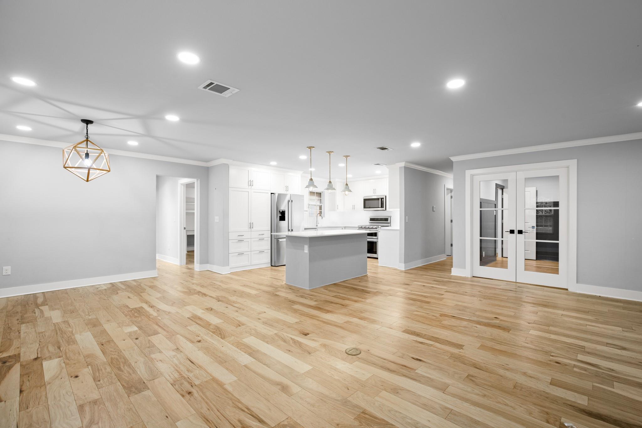 3307 Garden Villa LN