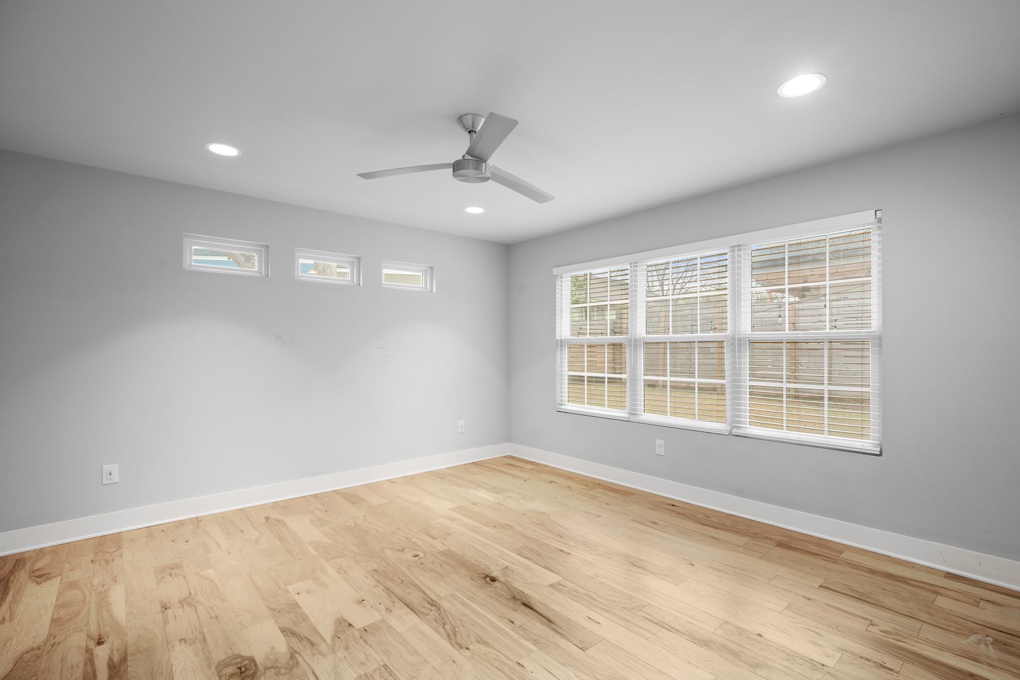 3307 Garden Villa LN