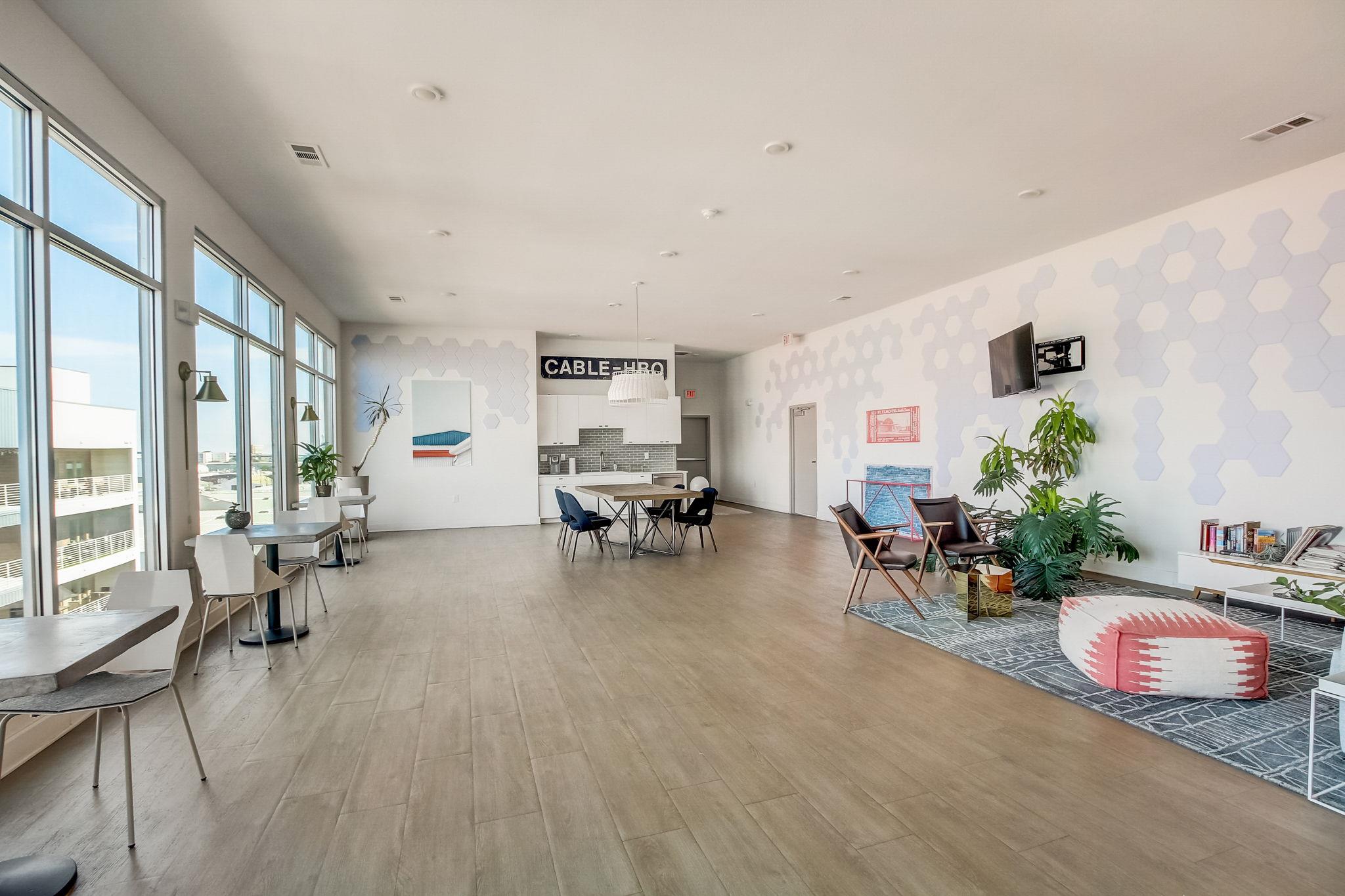 4361 S Congress Ave # 529