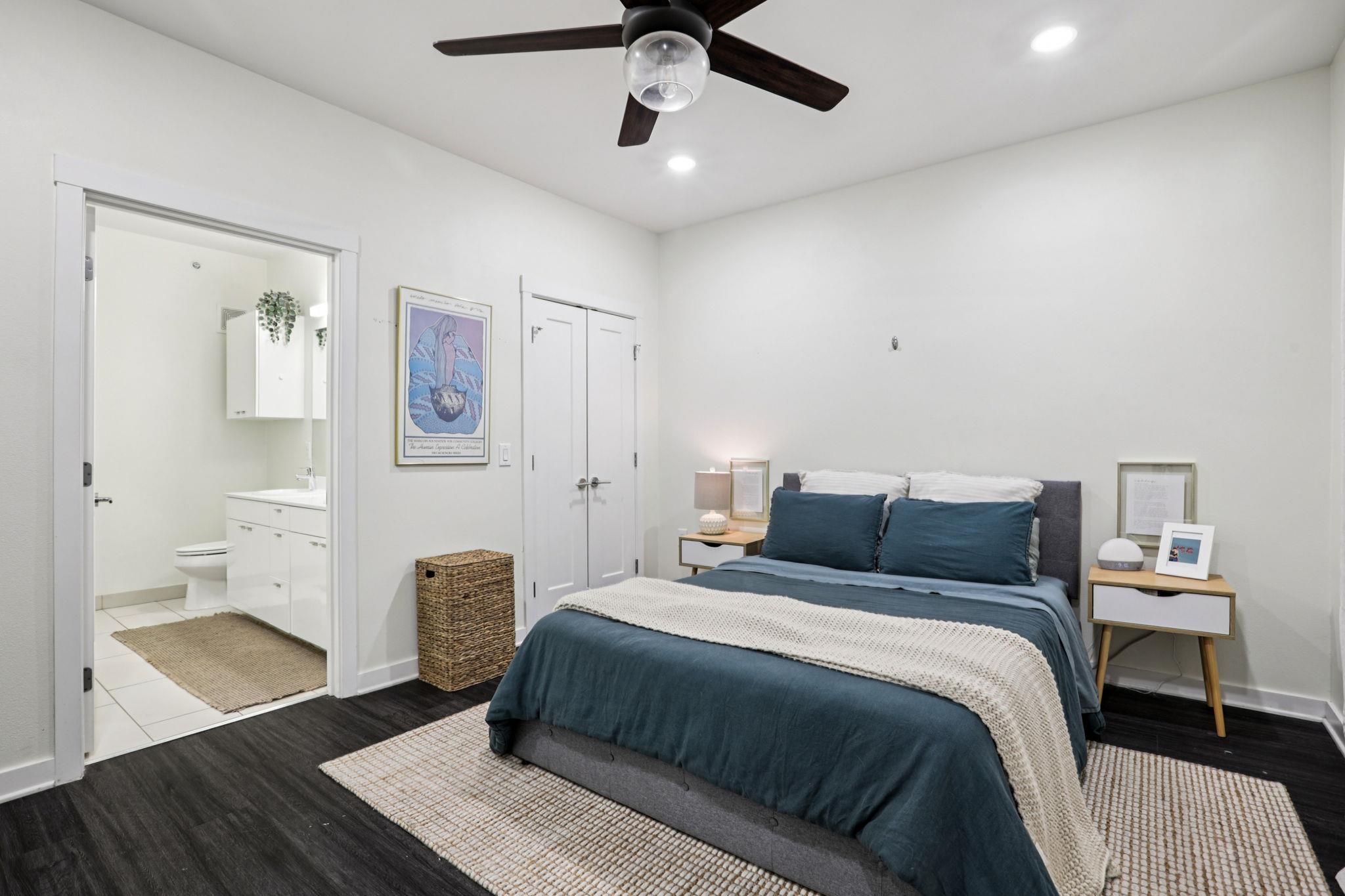 4361 S Congress Ave # 529