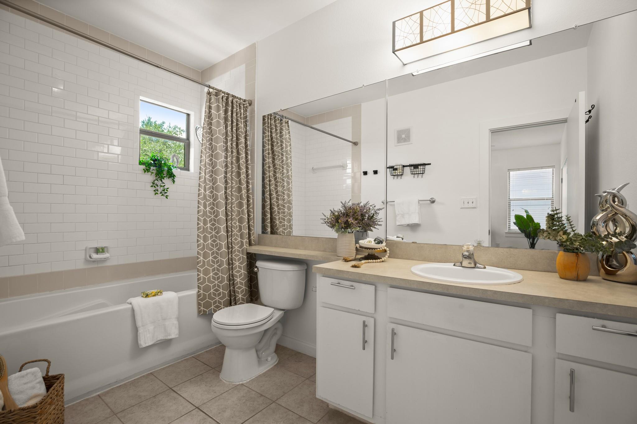 1201 Grove BLVD # 1103