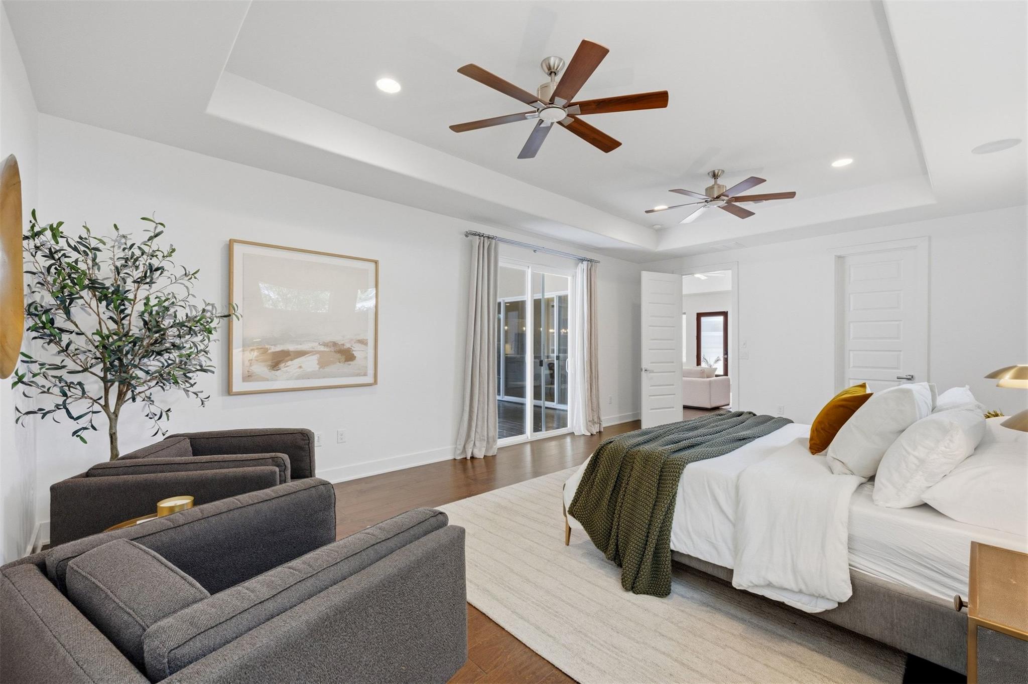 2704 Oak Park DR