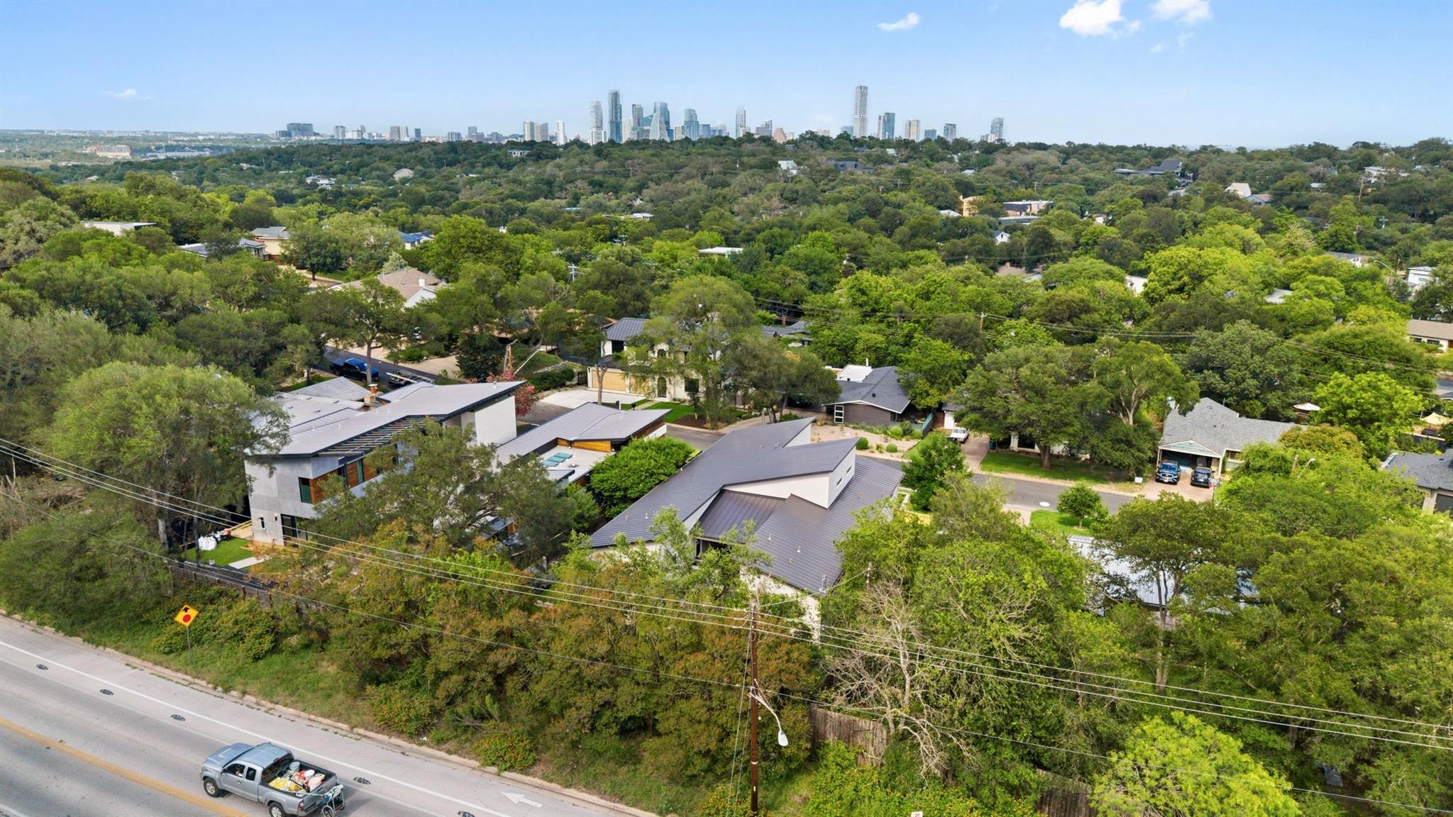 2704 Oak Park DR