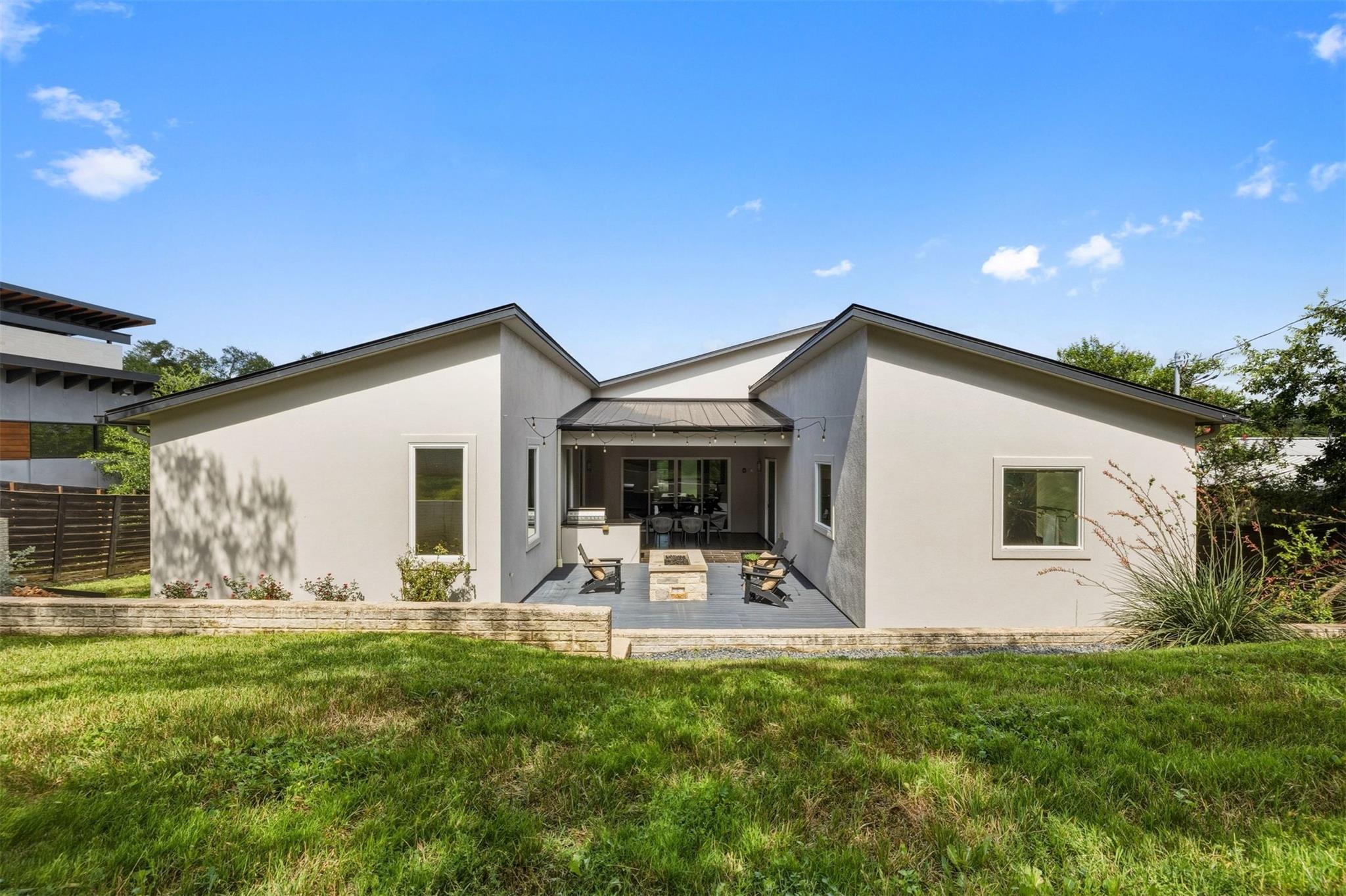 2704 Oak Park DR