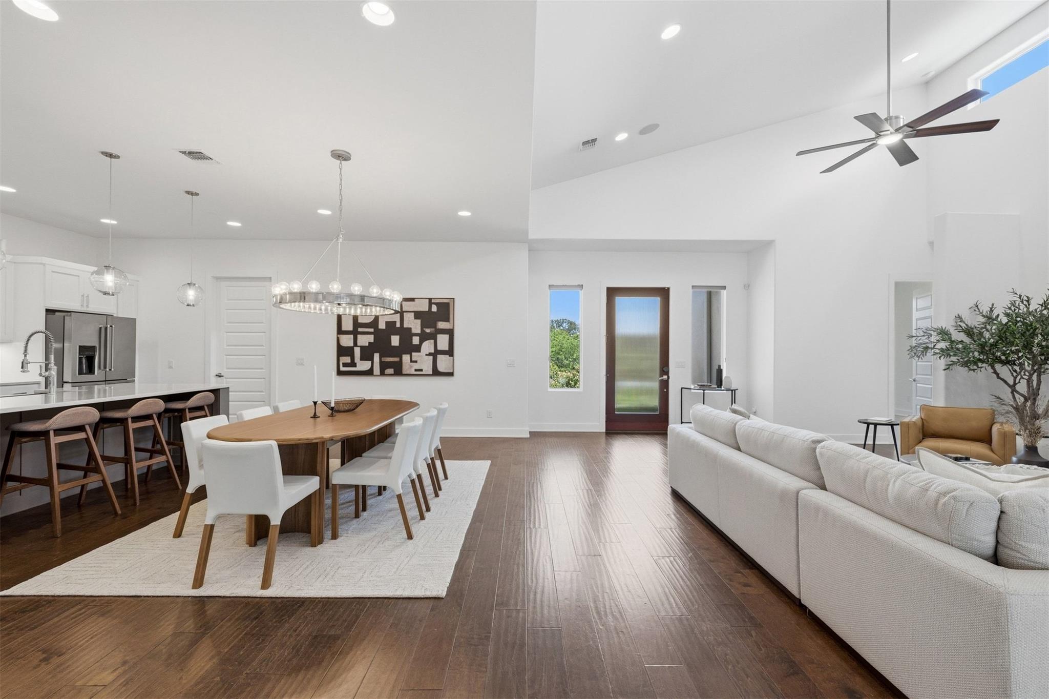 2704 Oak Park DR