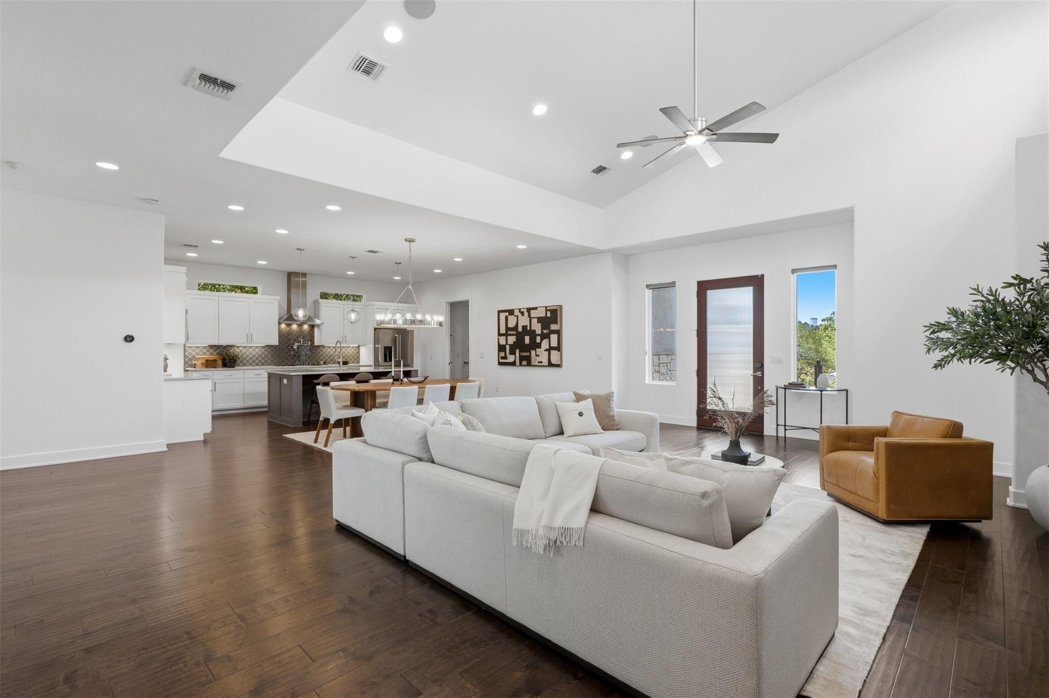 2704 Oak Park DR